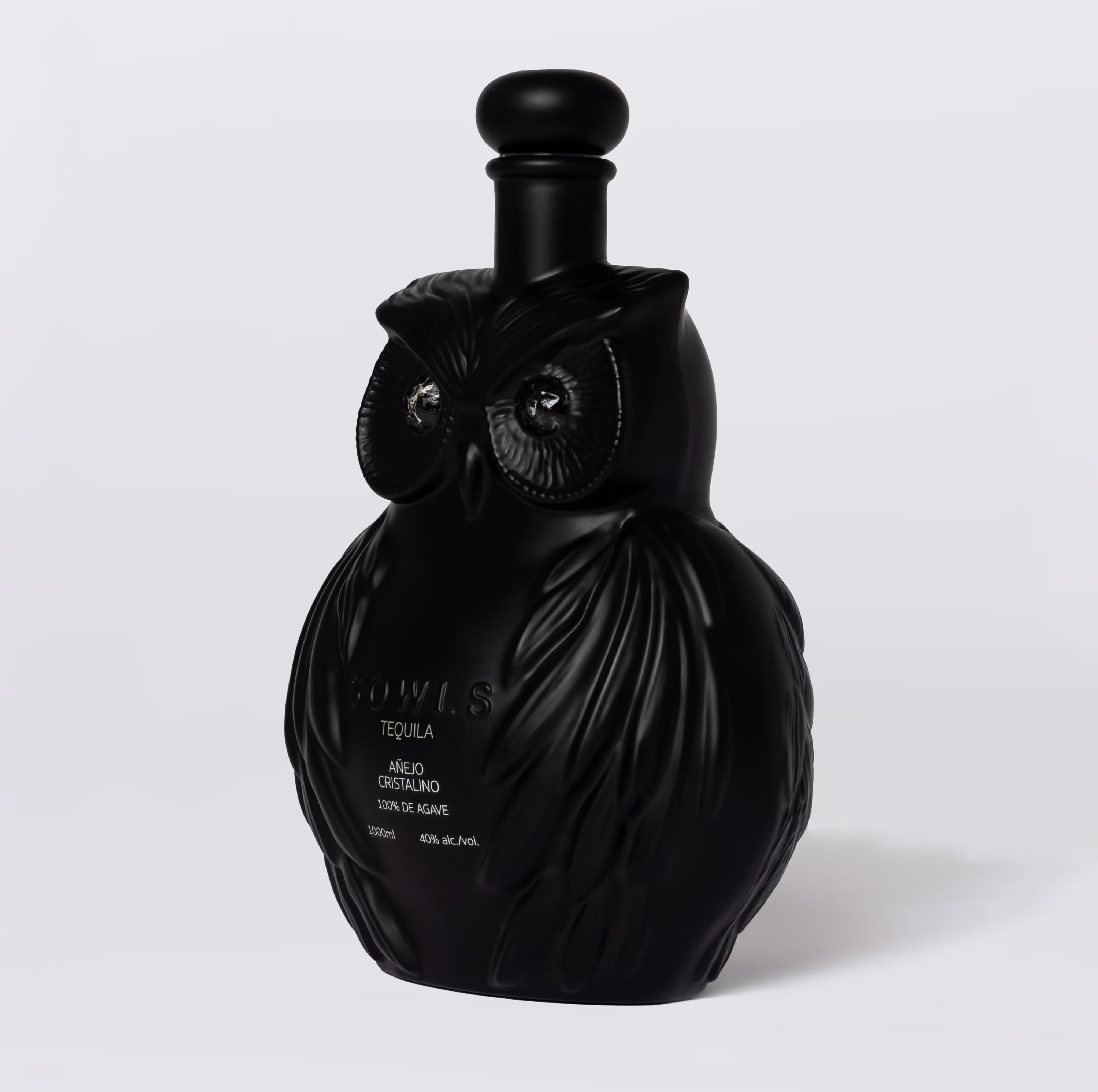 Angled view of black bottle
